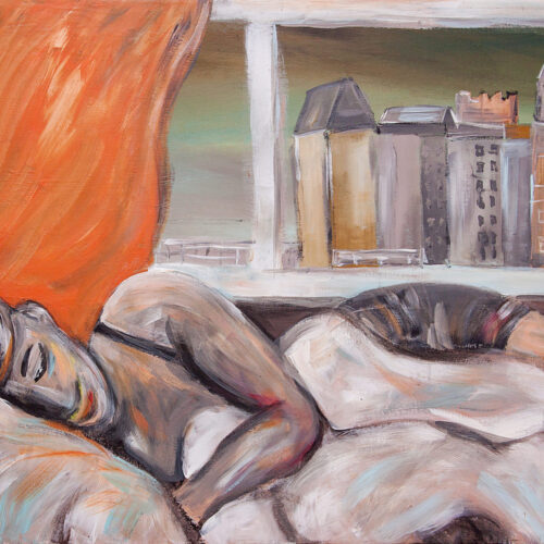 Das Gemälde Lüneburg Nacht im Hotel zeigt eine dunkelhaarige junge Frau, die in einem Bett lieg und schläft. Im Hintergrund ist ein Fenster mit wehender orangefarbener Gardine und das Fenster gibt den Blick frei auf das Lüneburger Wasserviertel. Die Farben sind gedeckt, die Atmosphäre entspannt, der Stil expressionistisch.